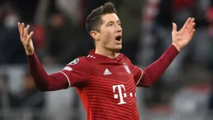 Robert Lewandowski lần thứ 4 liên tiếp giành Vua phá lưới Bundesliga 2019-2020