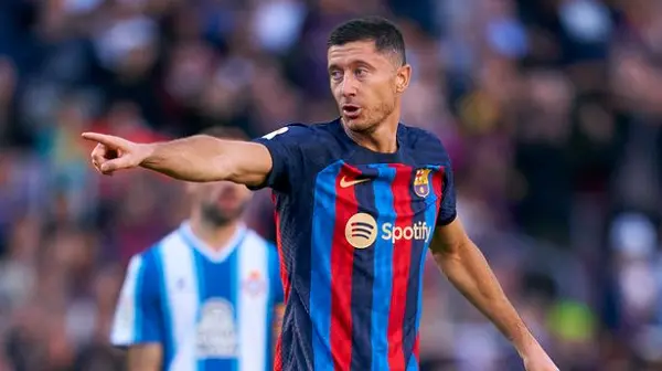 Robert Lewandowski là cầu thủ ghi bàn hàng đầu Bundesliga 2021-2022 với 35 bàn thắng
