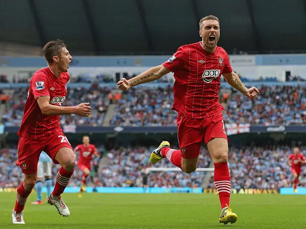 Hạng nhất Anh mùa 2011-2012 có Vua phá lưới là Southampton - Rickie Lambert