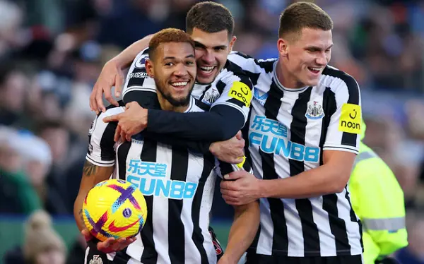 Giải Hạng nhất Anh mùa 2016-2017 có ngôi đầu bảng thuộc về Newcastle United