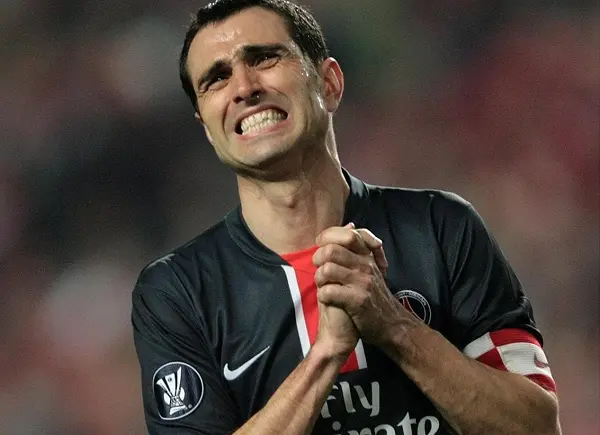 Pauleta ghi được 15 bàn thắng, trở thành vua phá lưới