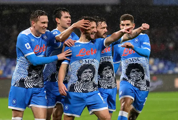 Napoli đang là đội bóng dẫn đầu mùa giải 2022-2023 sau 17 lượt trận.