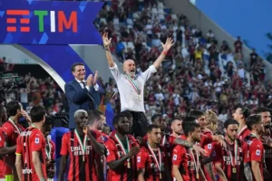 Milan là nhà vô địch Serie A mùa giải 2010-2011